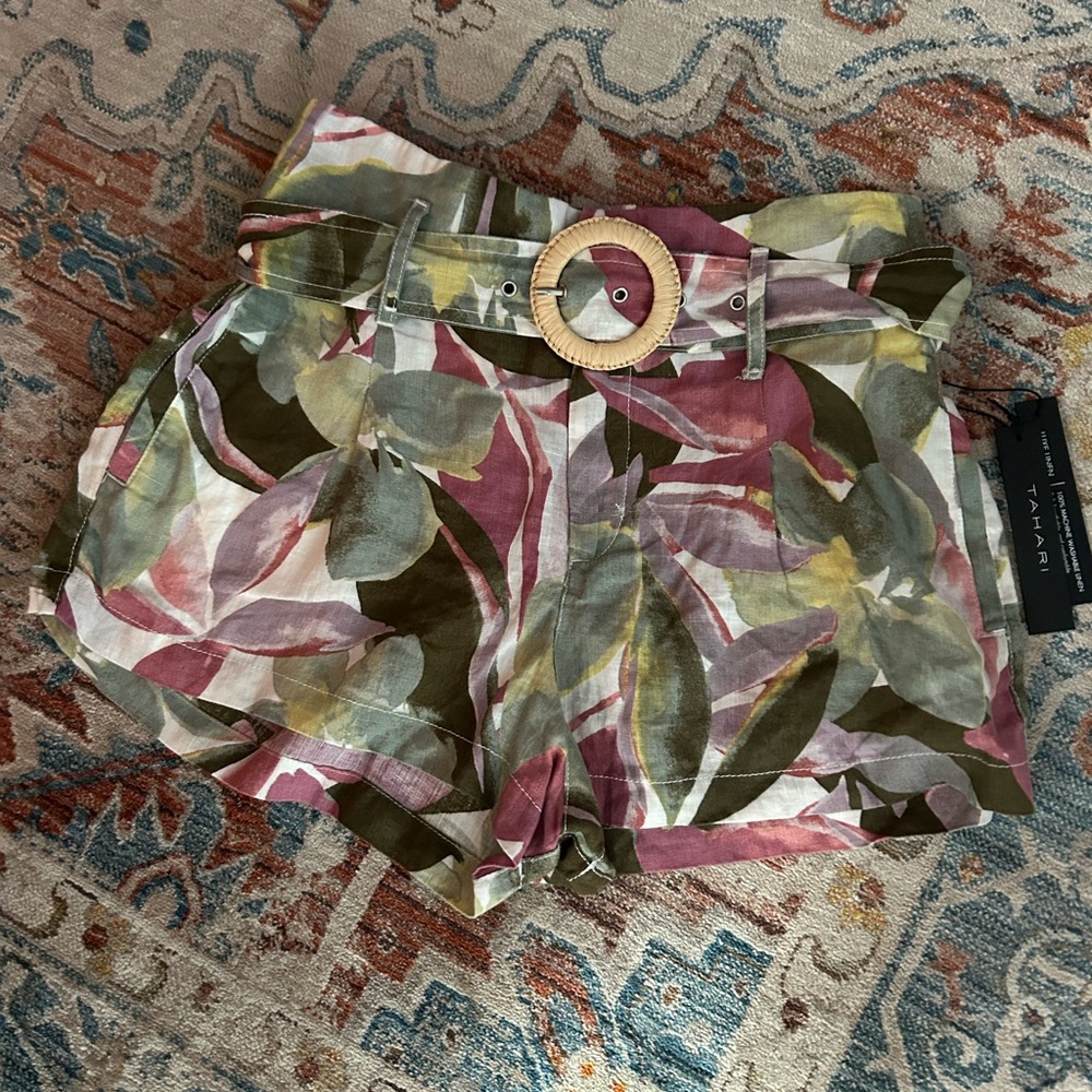 Tahari Multicolor Floral High Waist Shorts